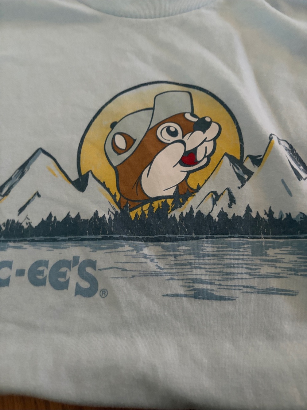 Buc-ee's Women's White Short-Sleeve Graphic Tee - Yellow Accent - Picture 4 of 6